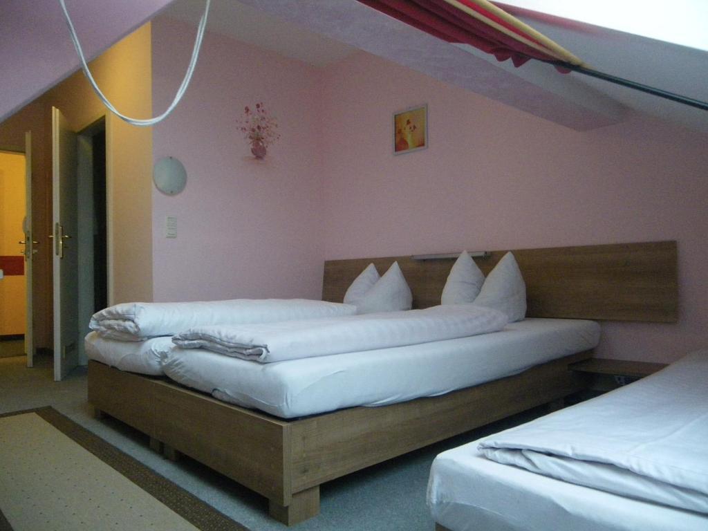 Hotel Amy Ratisbona Esterno foto